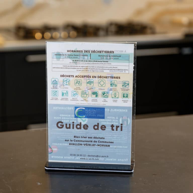 Le guide du tri vous informe sur la gestion des poubelles.