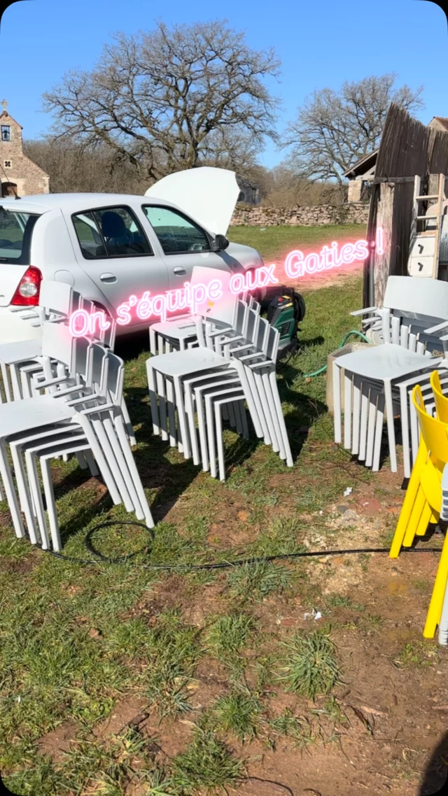 Petit lot de chaises pour les Gaties, merci Ikea Dijon !!!!
@ikeafrance #lesgaties #guesthouse #chair #ikea #diy