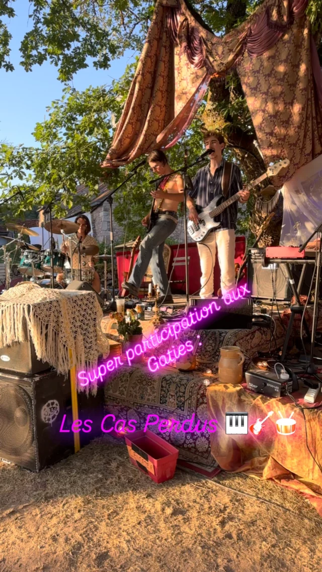 Petit concert trop classe @lescasperdus  Bravo !
Vous êtes des pro les gars !!!! Merci @aloka.festival pour la découverte au top ….
#rock #lesgaties #jeunestalents #concert #festival #aloka #lescasperdus