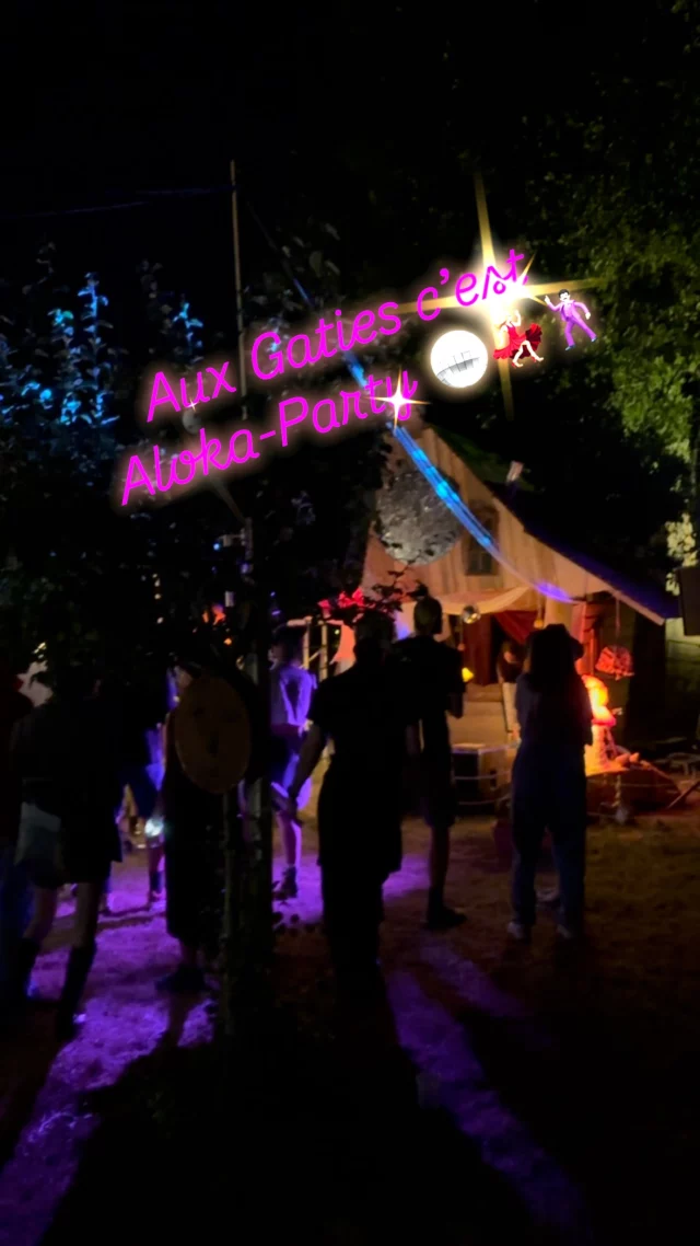 Mini-festoch aux Gaties !!!
Trop bien avec @aloka.festival 😍 !
#lesgaties #aloka #festival #bourgogne #fiesta l